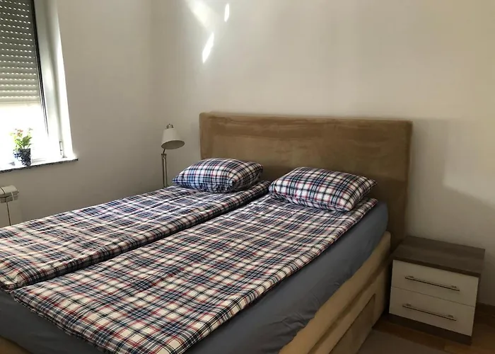 Modern 1 Bed Apartment, Near Shopping Mall Stadion