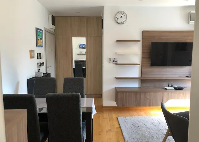 Modern 1 Bed Apartment, Near Shopping Mall Stadion